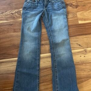 Ariat sz 25 new without tags. 30” inseam.